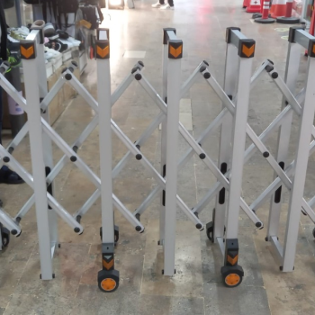 2 Metre Alüminyum Akordiyon Bariyer sistemi